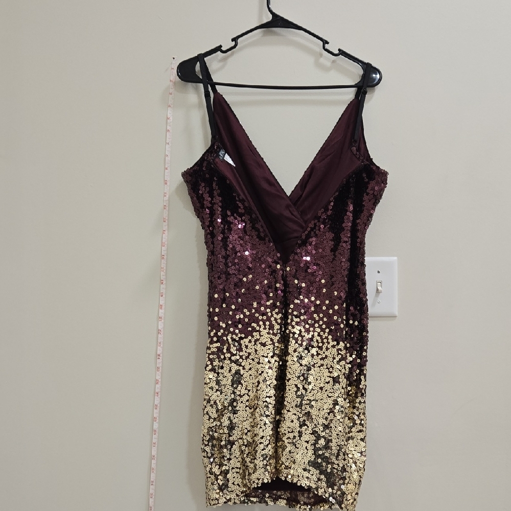 VENUS Burgundy and Gold Sequin Mini Dress **NWOT** - Picture 14 of 15